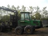 Форвардер John Deere 1110D