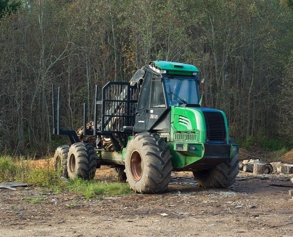 Выгодное предложение! Продажа форвардера Амкодор 2661-01.