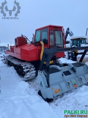 Гусеничный трактор Онежец 390 с мульчером